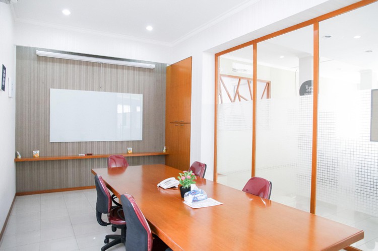 Meeting_room